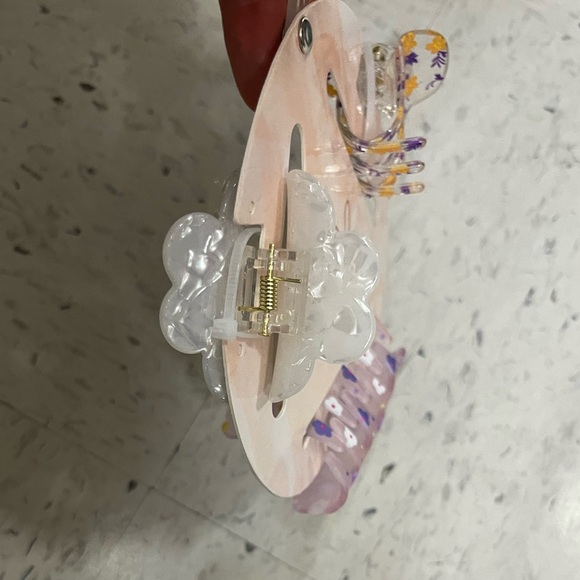 NWT 🌺🐰🌺 Spa Bunny Hair Claws Clips set of 3 - Picture 11 of 17